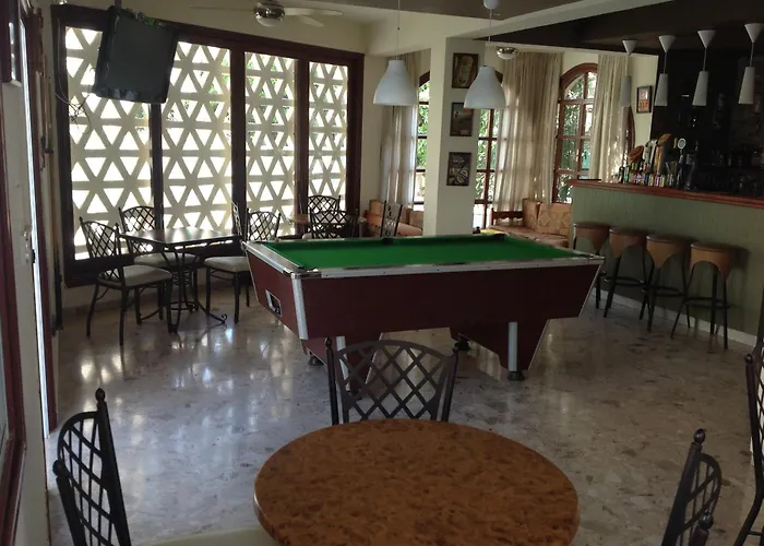 Sea N View Апарт-готель