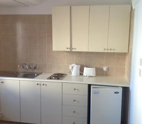 Апарт-готель Sea N View Ларнака