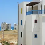 Sea N View 4* Larnaka