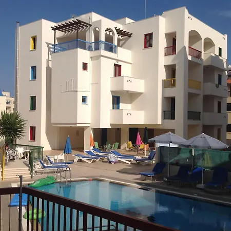 Sea N View 4* Larnaka