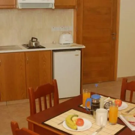 Sea N View 4* Larnaca